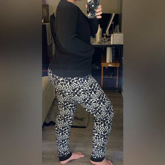 Black Animal Print Cuddl Duds Pajama Set - Picture 3 of 6